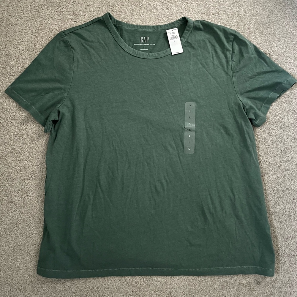 Gap Organic Cotton Tee - Women’s Size Large - NWT